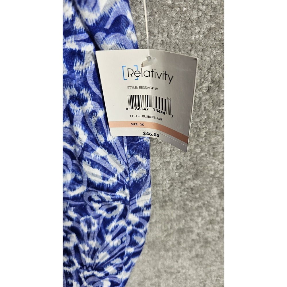Relativity Sheer Top Womens Size 2X Blue White Floral V-Neck Short Sleeve New - Picture 6 of 9